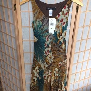 Dress After the knee. Aqua and Orange